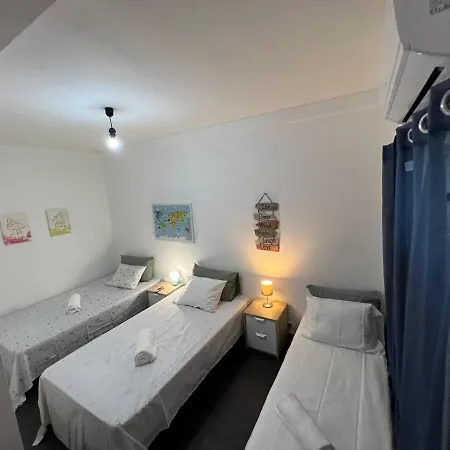 Da Rocha Apartamento * 波尔蒂芒
